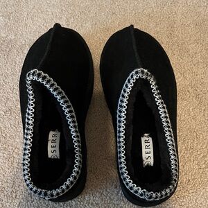 Serra Women's Black Slippers with Silver Accents